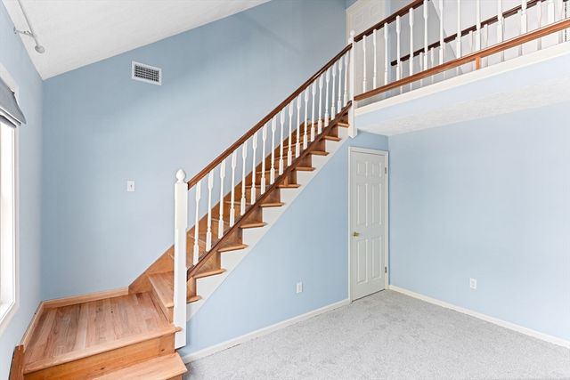 8 Windsor Drive, Foxboro, MA 02035