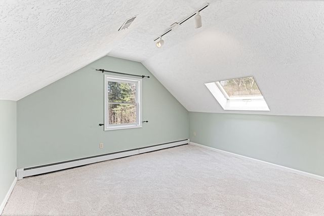 8 Windsor Drive, Foxboro, MA 02035