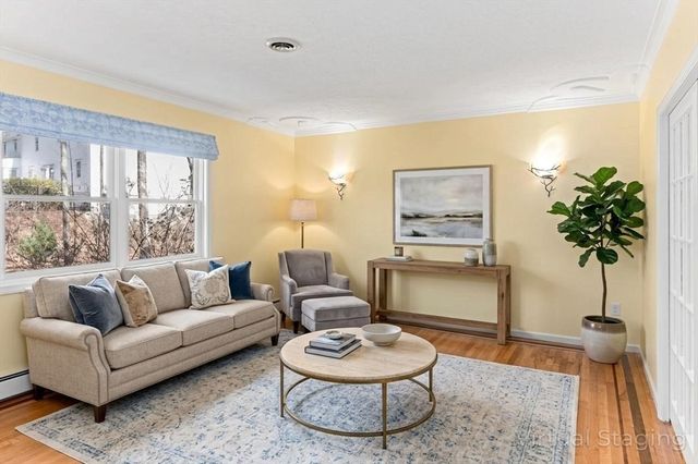 8 Windsor Drive, Foxboro, MA 02035