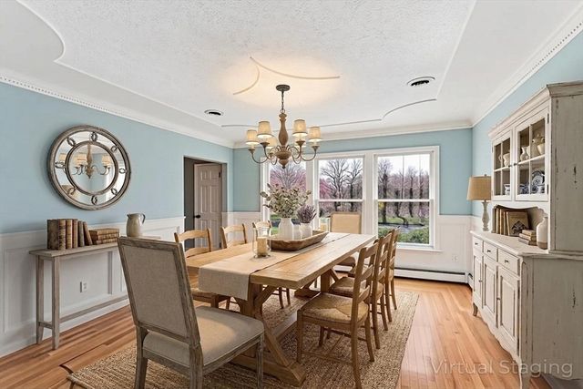 8 Windsor Drive, Foxboro, MA 02035