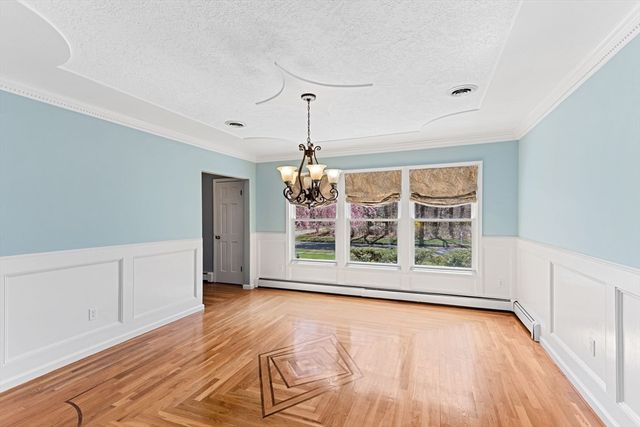 8 Windsor Drive, Foxboro, MA 02035