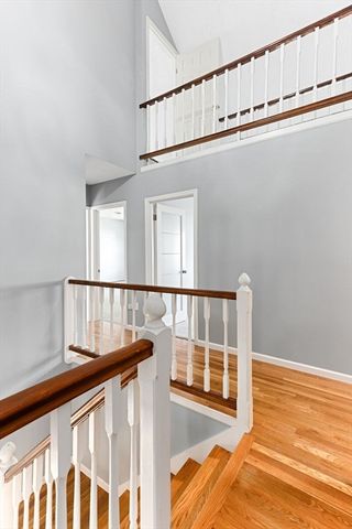8 Windsor Drive, Foxboro, MA 02035