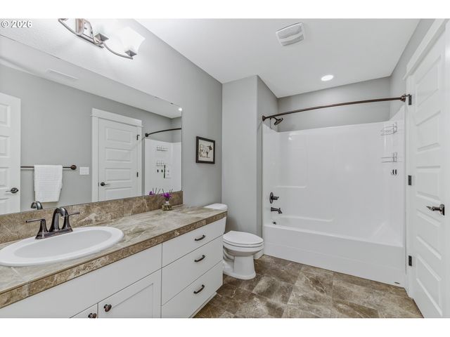 8104 Ne 185TH Ave, Vancouver, WA 98682