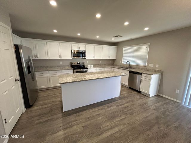 3278 W YELLOW PEAK Drive, San Tan Valley, AZ 85144