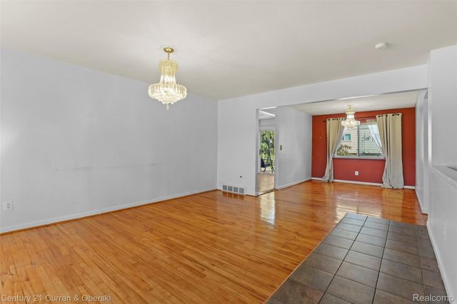 704 N Inkster Road, Dearborn Heights, MI 48127