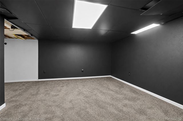 704 N Inkster Road, Dearborn Heights, MI 48127