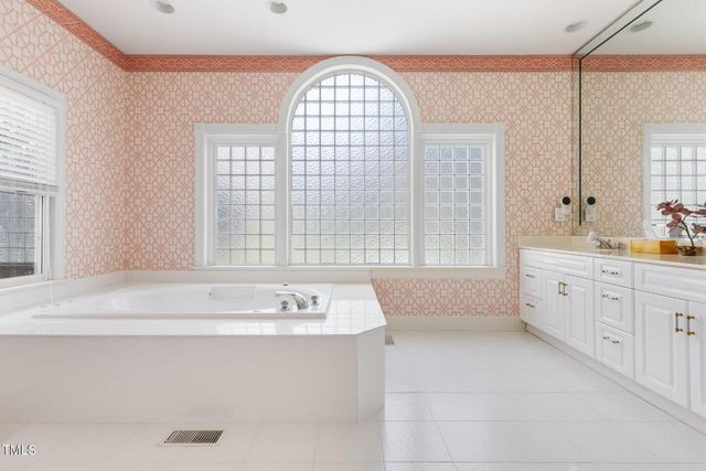 50002 Brogden, Chapel Hill, NC 27517