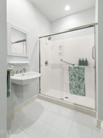 50002 Brogden, Chapel Hill, NC 27517