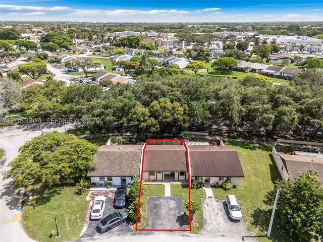 13962 SW 52 LN, Miami, FL 33175