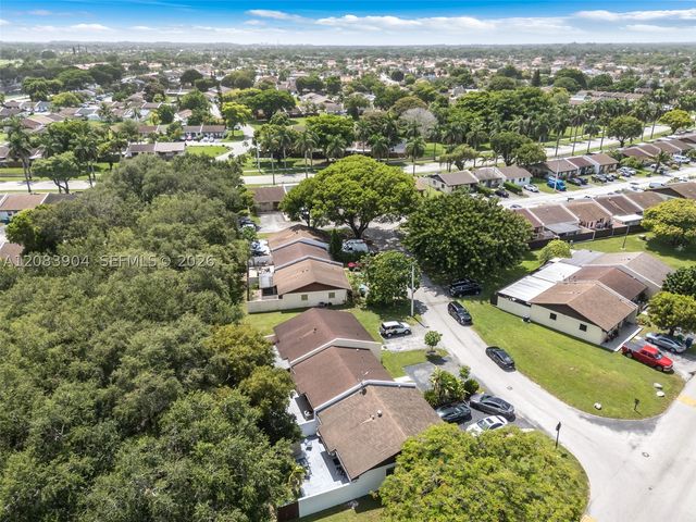 13962 SW 52 LN, Miami, FL 33175
