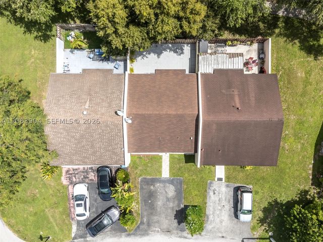 13962 SW 52 LN, Miami, FL 33175