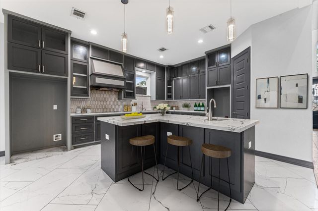 5215 Kelso Street, Houston, TX 77021