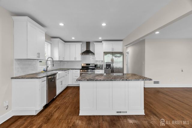 36 Van Buren Avenue, Metuchen, NJ 08840