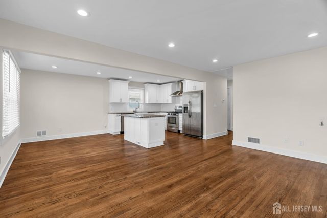 36 Van Buren Avenue, Metuchen, NJ 08840