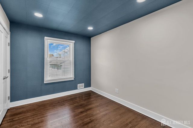 36 Van Buren Avenue, Metuchen, NJ 08840