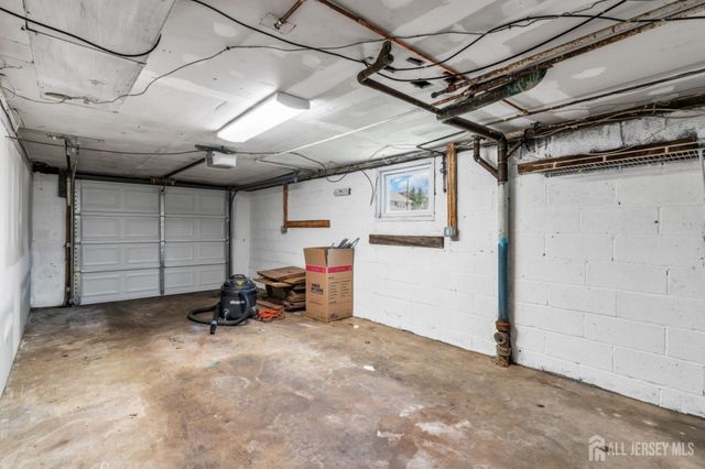 36 Van Buren Avenue, Metuchen, NJ 08840