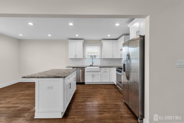 36 Van Buren Avenue, Metuchen, NJ 08840