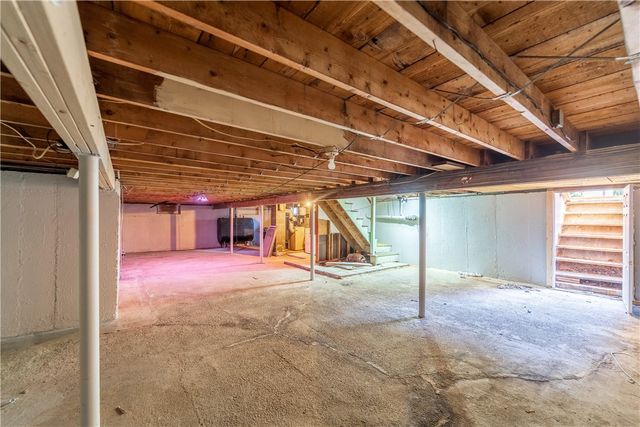 219 Dawn Boulevard, Woonsocket, RI 02895
