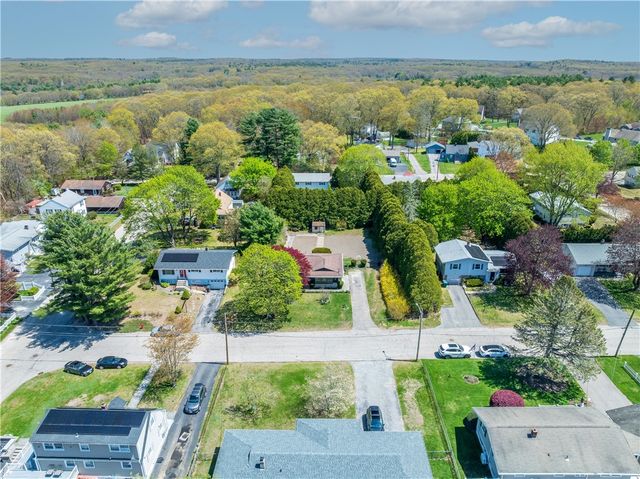 219 Dawn Boulevard, Woonsocket, RI 02895
