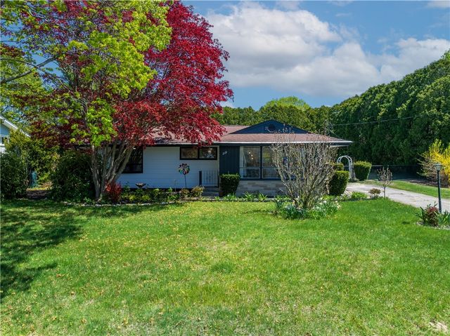 219 Dawn Boulevard, Woonsocket, RI 02895