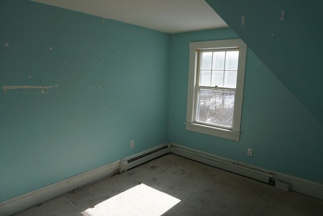 823 Market St, Rockland, MA 02370