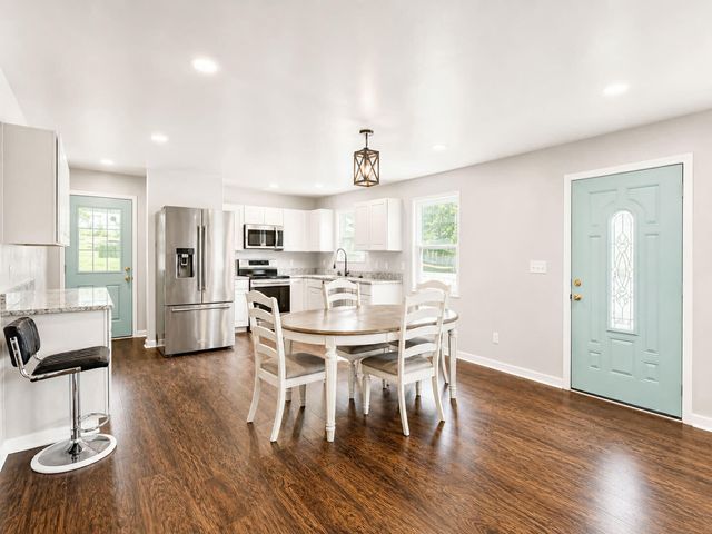 102 S Hickory Street, Bernice, OK 74331