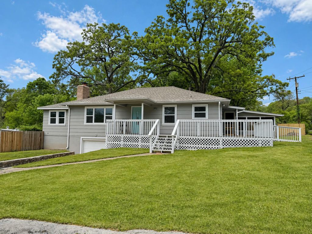 102 S Hickory Street, Bernice, OK 74331