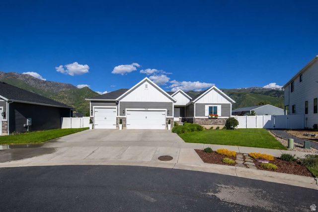 7312 S HAROLDS WAY, South Weber, UT 84405