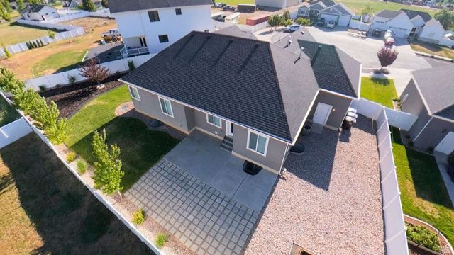 7312 S HAROLDS WAY, South Weber, UT 84405