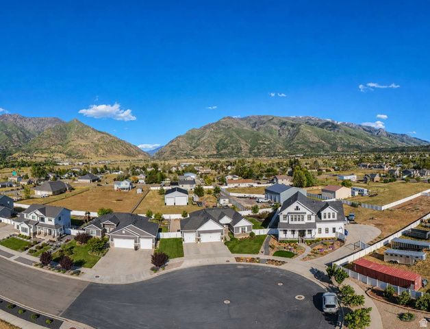 7312 S HAROLDS WAY, South Weber, UT 84405