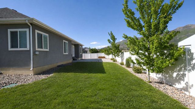 7312 S HAROLDS WAY, South Weber, UT 84405