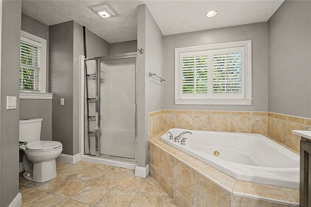 570 Brookmeade Court, Troy, OH 45373