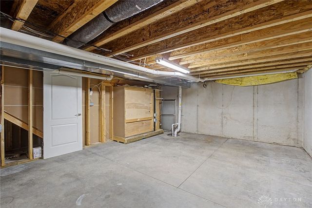 570 Brookmeade Court, Troy, OH 45373