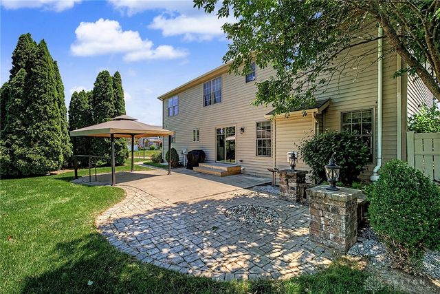 570 Brookmeade Court, Troy, OH 45373