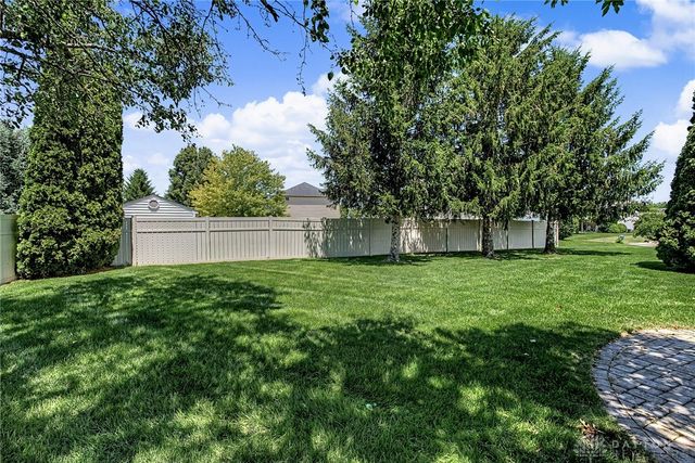 570 Brookmeade Court, Troy, OH 45373