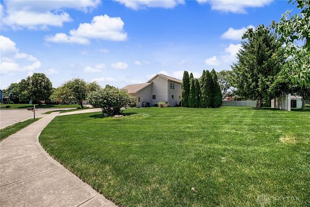 570 Brookmeade Court, Troy, OH 45373