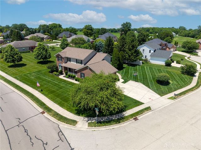 570 Brookmeade Court, Troy, OH 45373