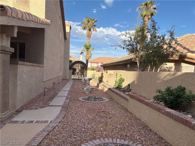 3755 Emerald Bay Circle, Las Vegas, NV 89147