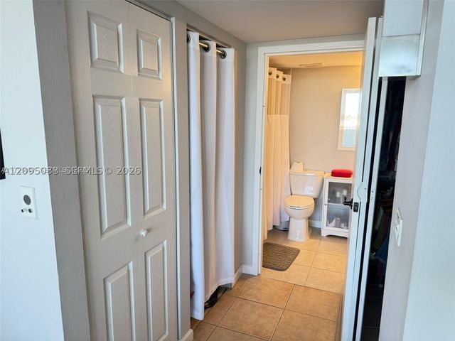 7601 E Treasure Dr 512, North Bay Village, FL 33141