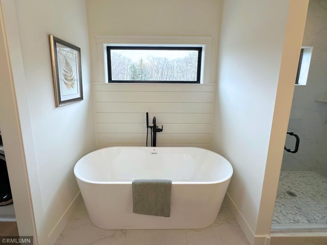 18025 100th Court N, Maple Grove, MN 55311