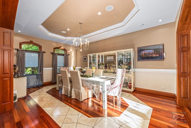 904 S Edgewood Lane, Mount Prospect, IL 60056