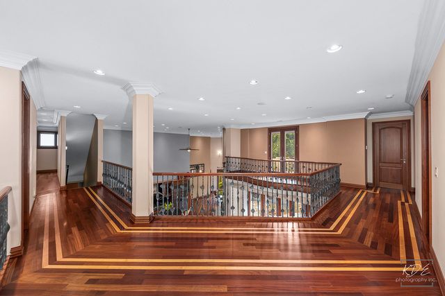 904 S Edgewood Lane, Mount Prospect, IL 60056