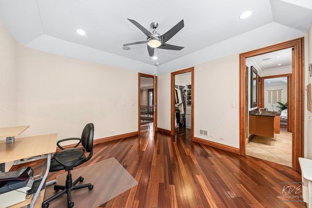 904 S Edgewood Lane, Mount Prospect, IL 60056