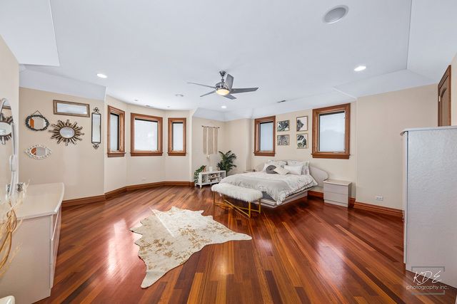 904 S Edgewood Lane, Mount Prospect, IL 60056