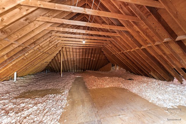 904 S Edgewood Lane, Mount Prospect, IL 60056