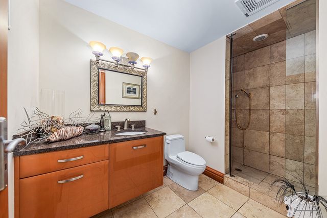 904 S Edgewood Lane, Mount Prospect, IL 60056