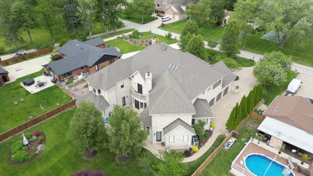 904 S Edgewood Lane, Mount Prospect, IL 60056