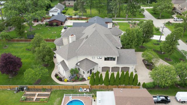 904 S Edgewood Lane, Mount Prospect, IL 60056