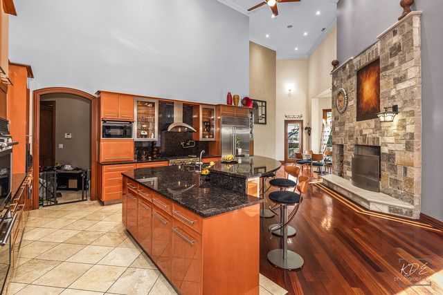 904 S Edgewood Lane, Mount Prospect, IL 60056