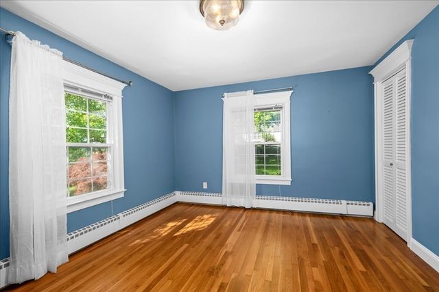 23 Ward St, Auburn, MA 01501
